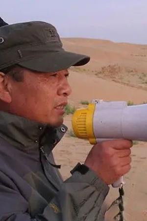 Qiang Xiaolu backdrop