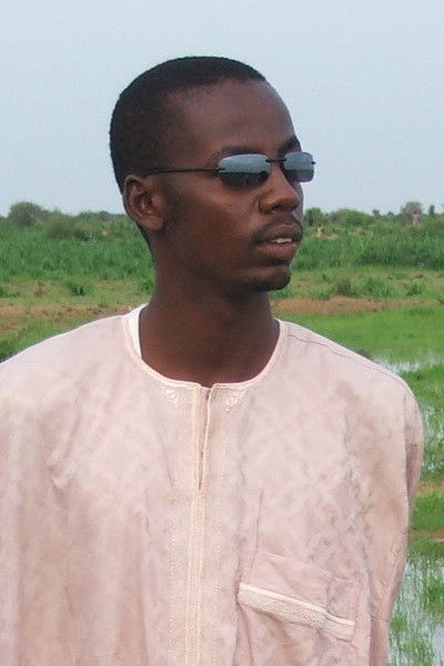 Abdelaziz Djamil backdrop