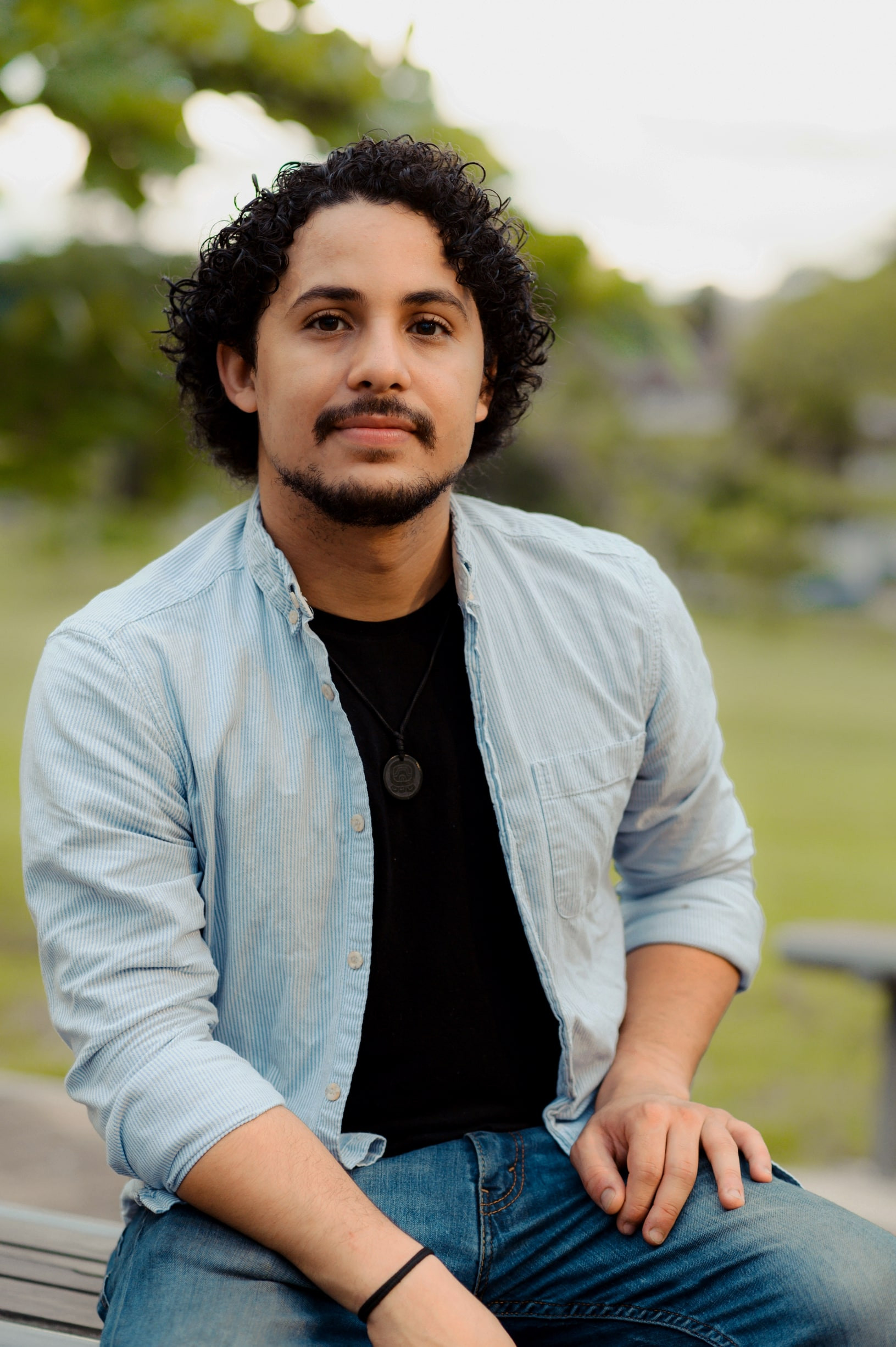 Jean Paul Vizuete backdrop