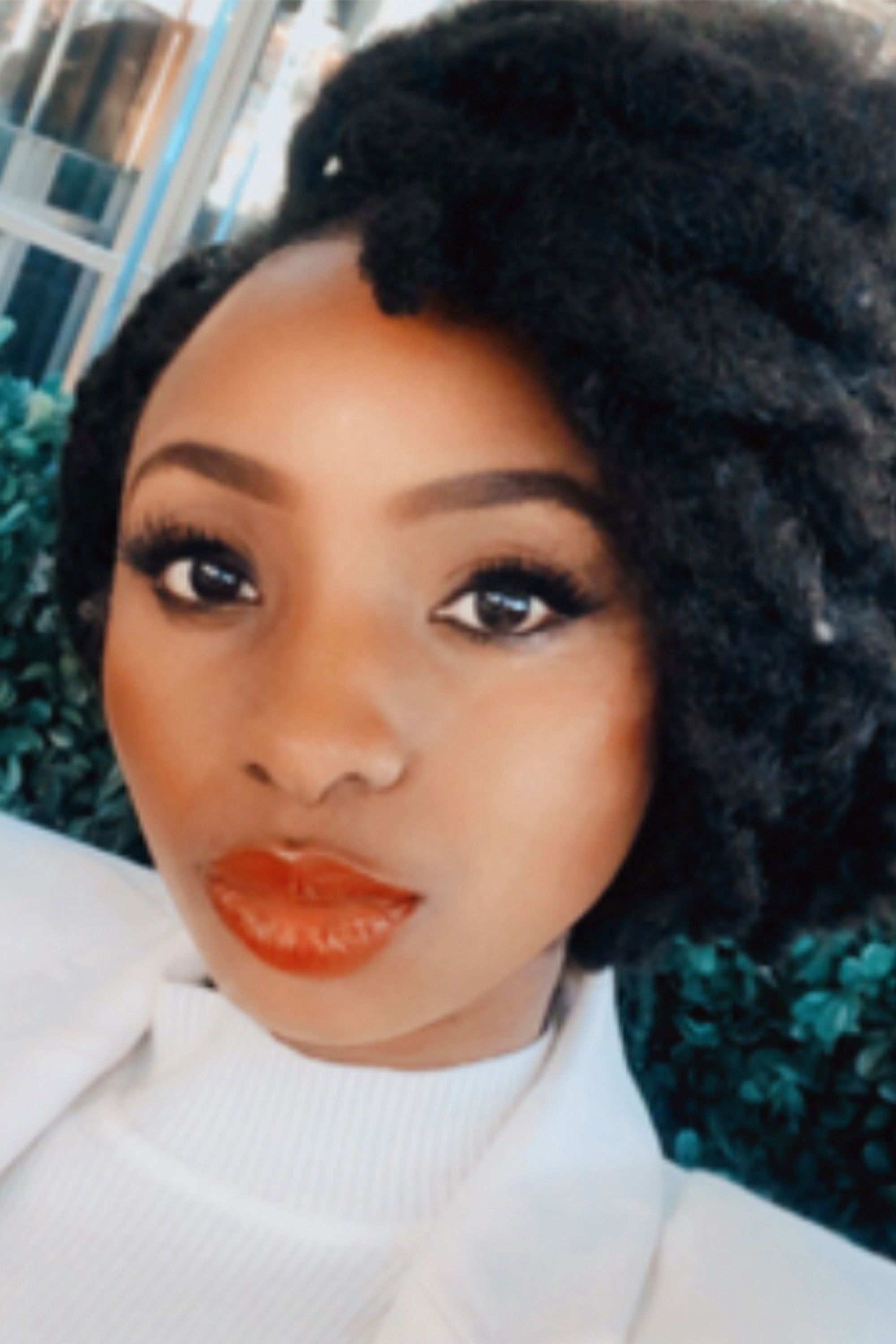 Zoe Ramushu backdrop