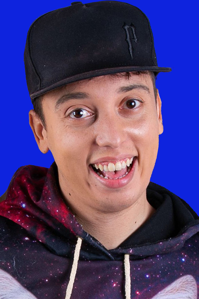 Andrei Soares Alves backdrop