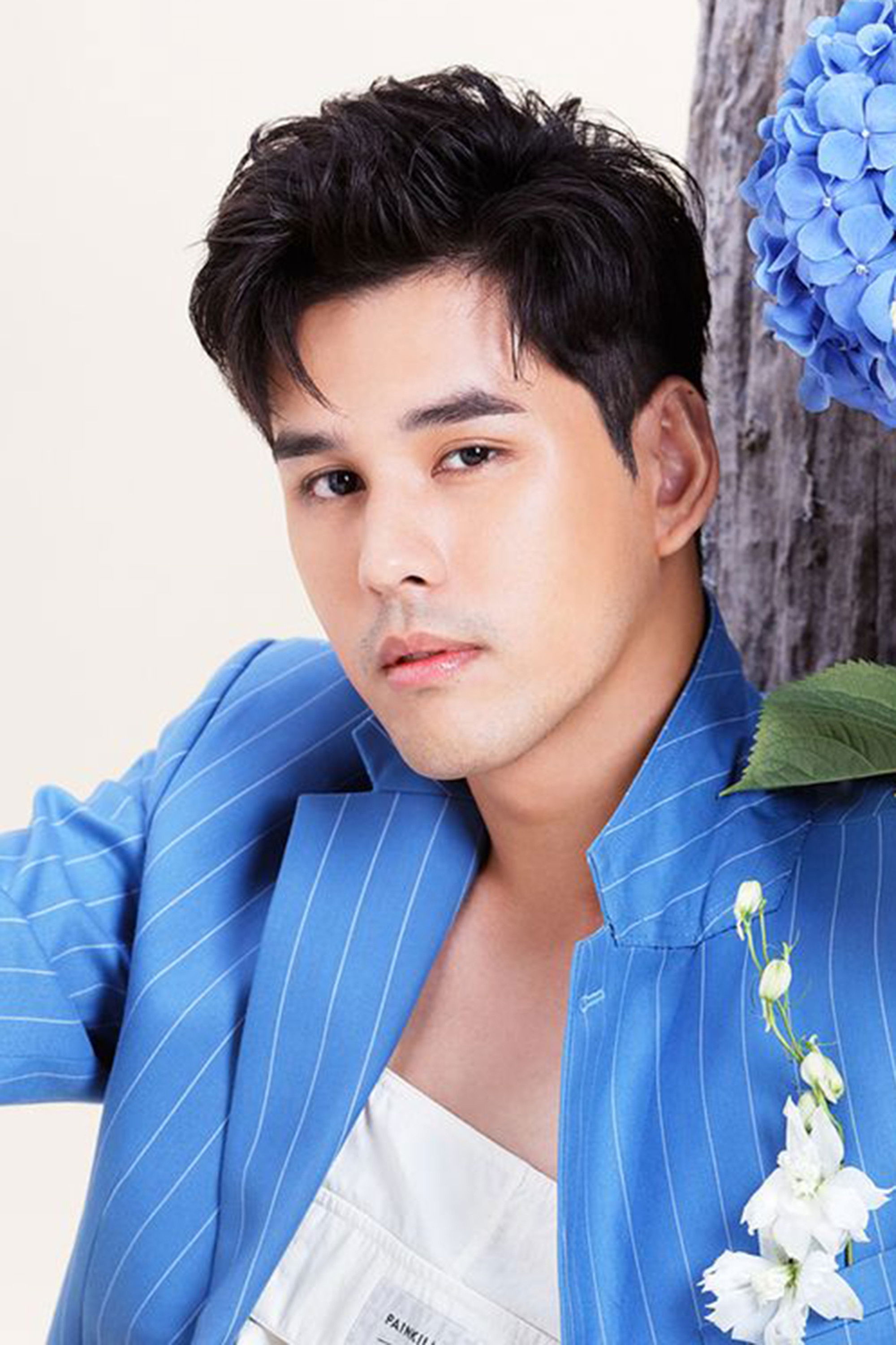 Akrabhaj Bunnag backdrop