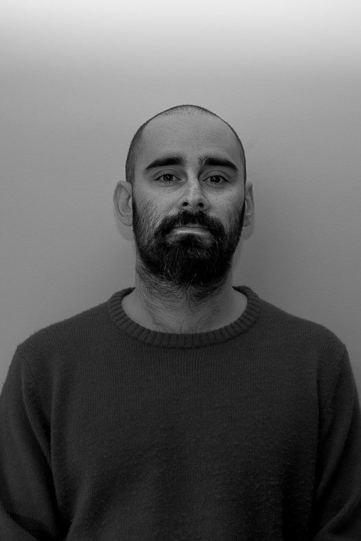 Miguel Gómez Abad backdrop