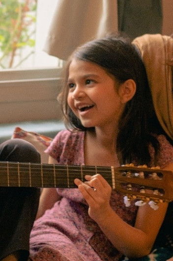 Rebeca Viana backdrop