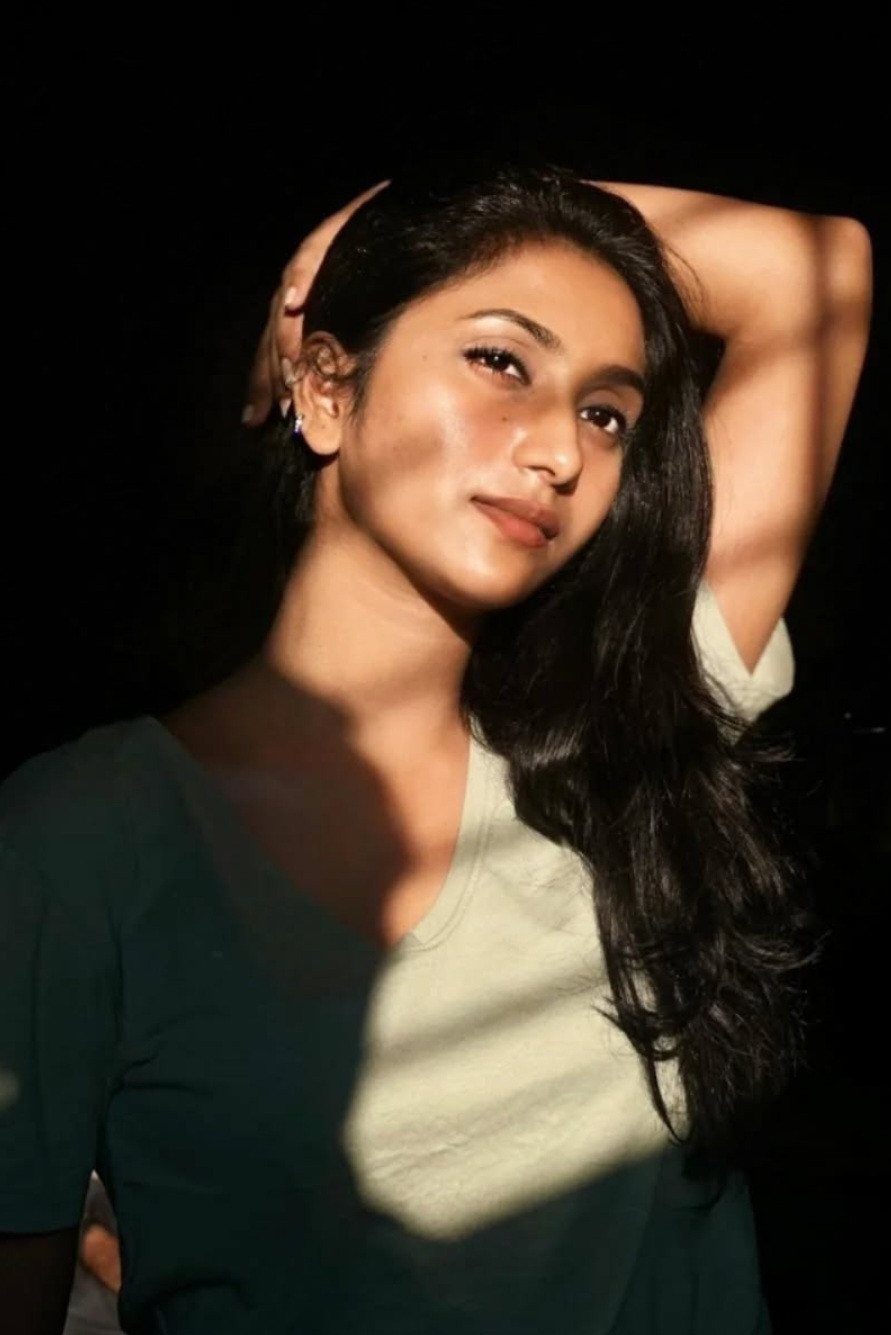 Shahnaz Sumi backdrop