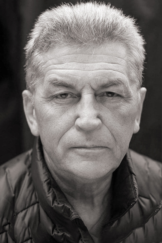 Aleksandr Vontov backdrop