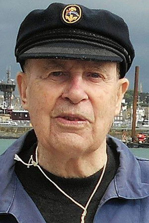 Roland Mazurié des Garennes backdrop