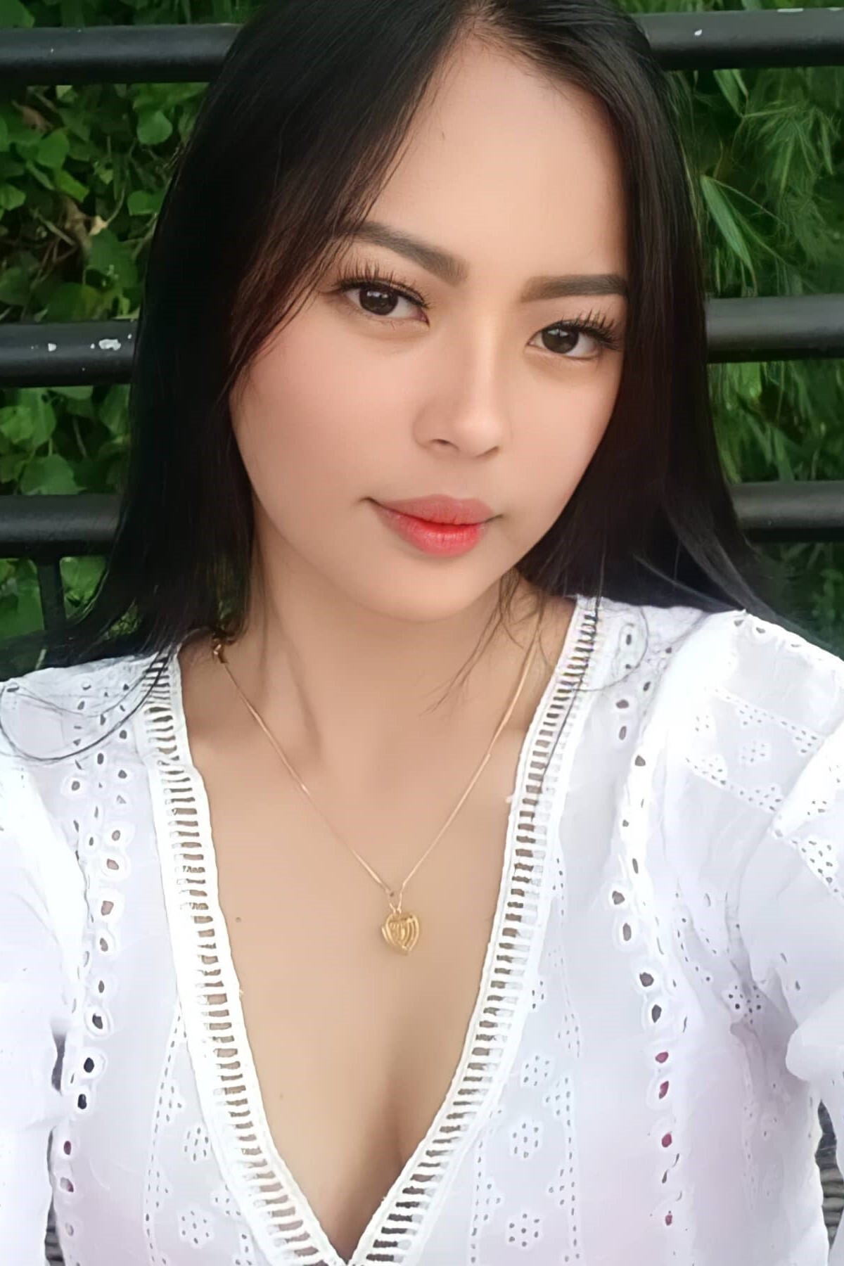 Stephanie Raz backdrop