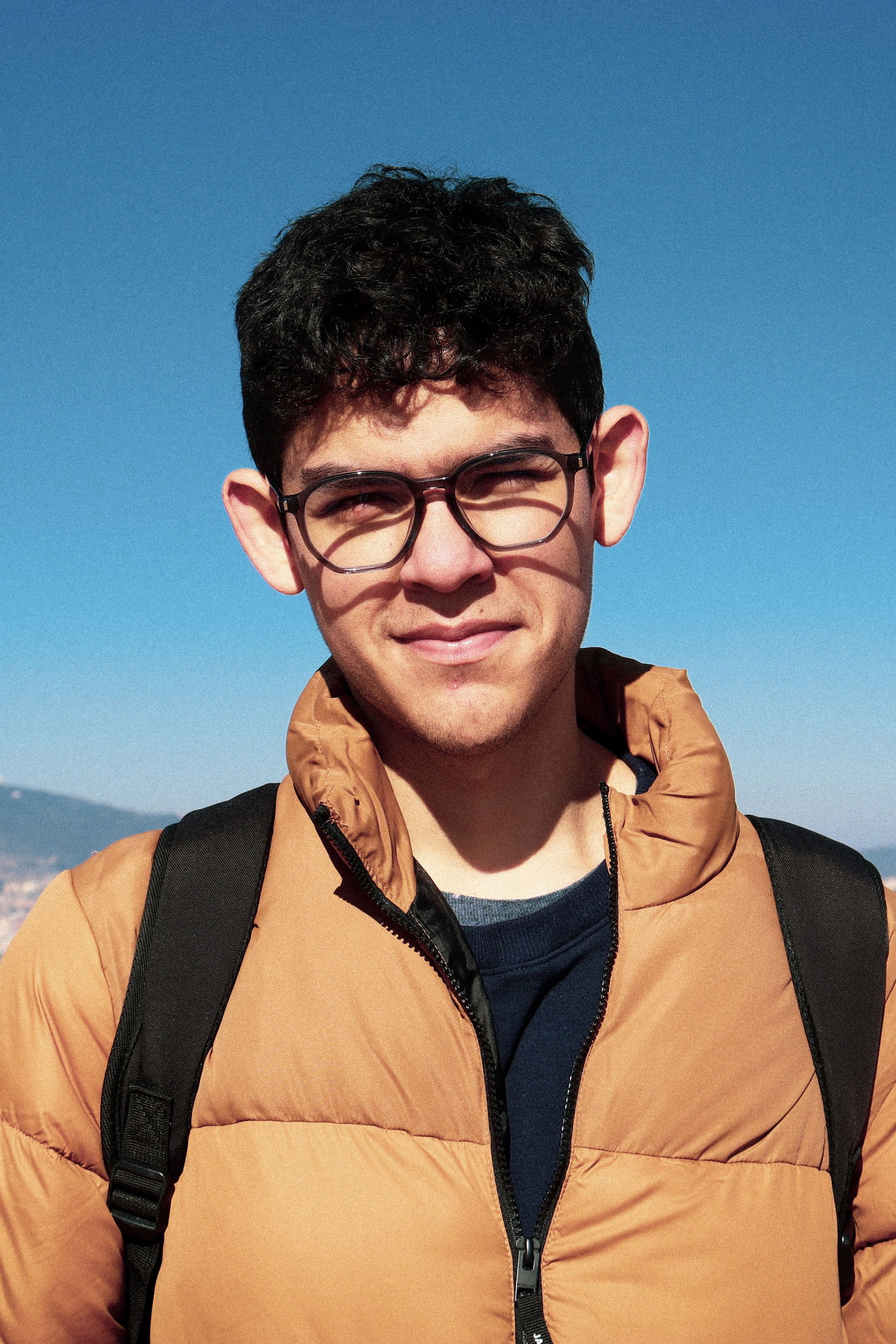 Nicolás O. Segura backdrop