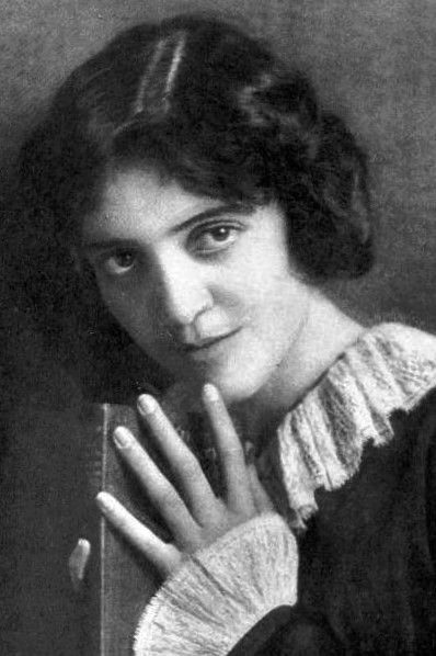 Hazel Buckham backdrop