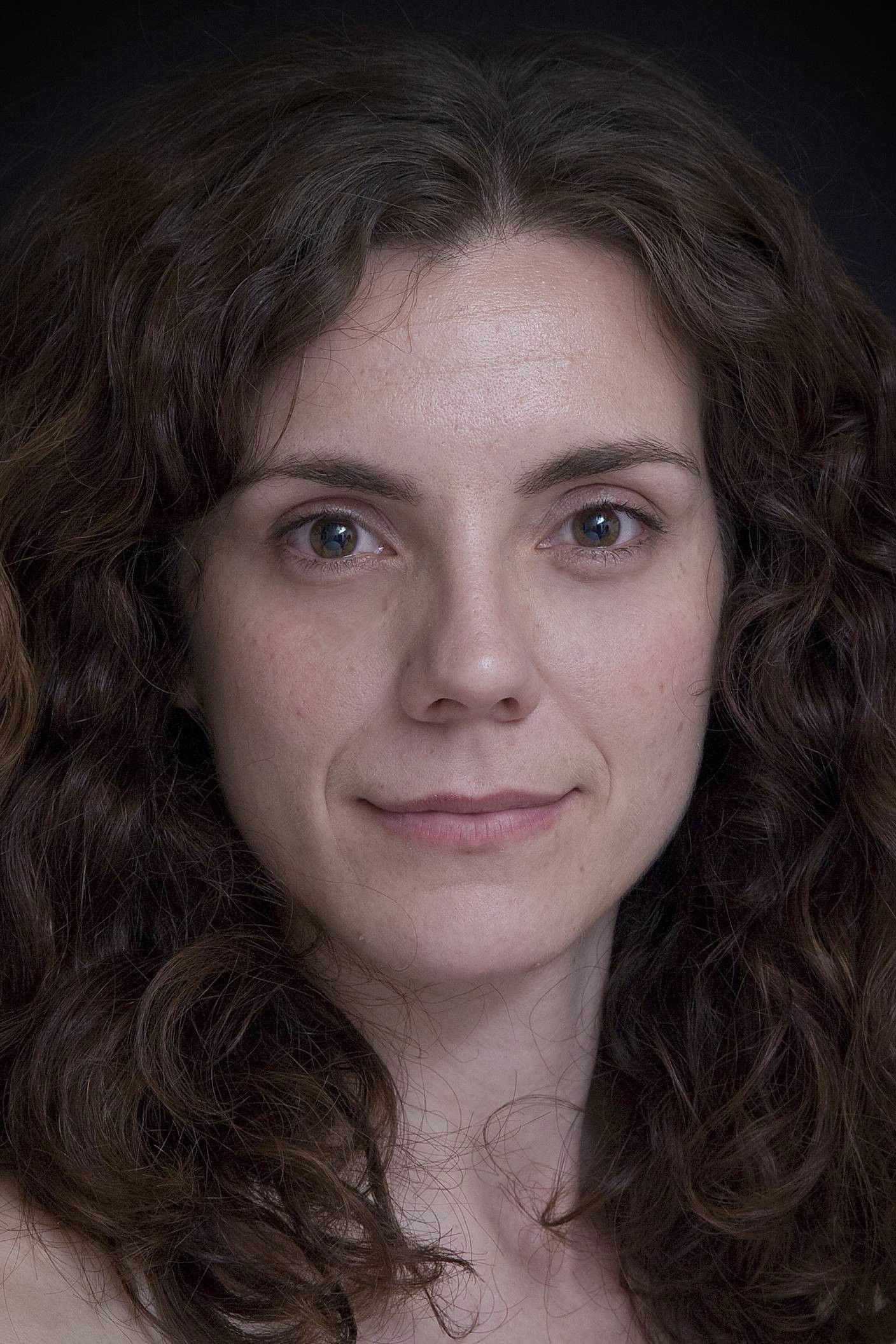 Rosa Puga Dávila backdrop