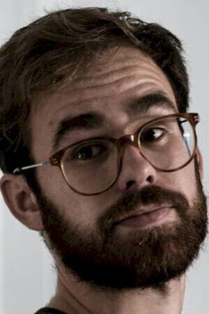 Manué Sánchez backdrop