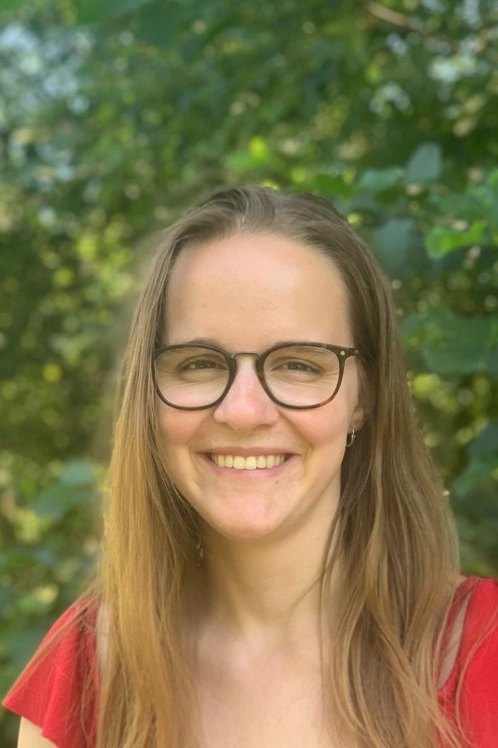 Sarah Van Hulten backdrop