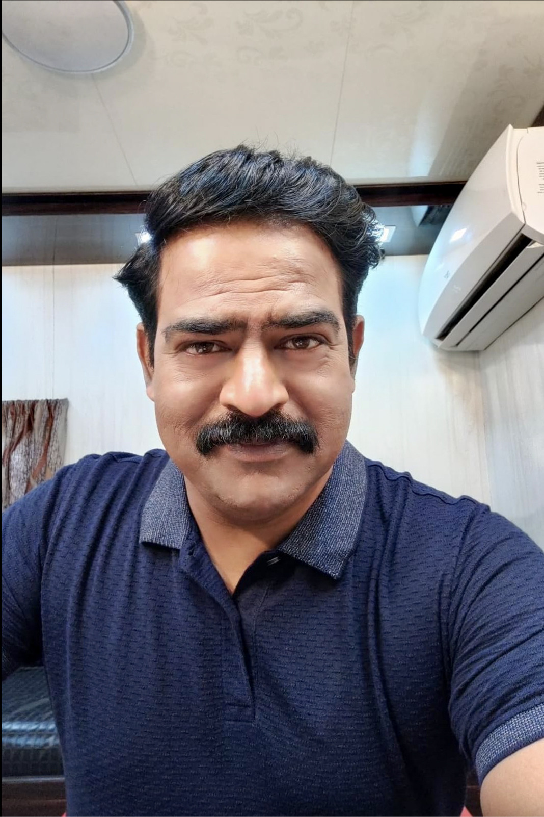 Anand Alkunte backdrop