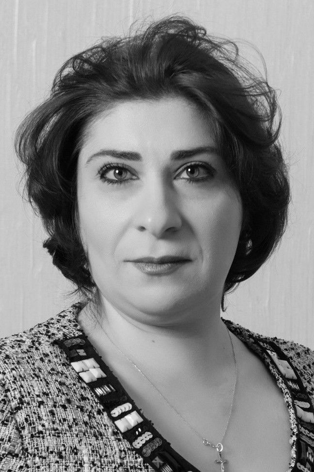 Lala Aliyeva-Klychkova backdrop