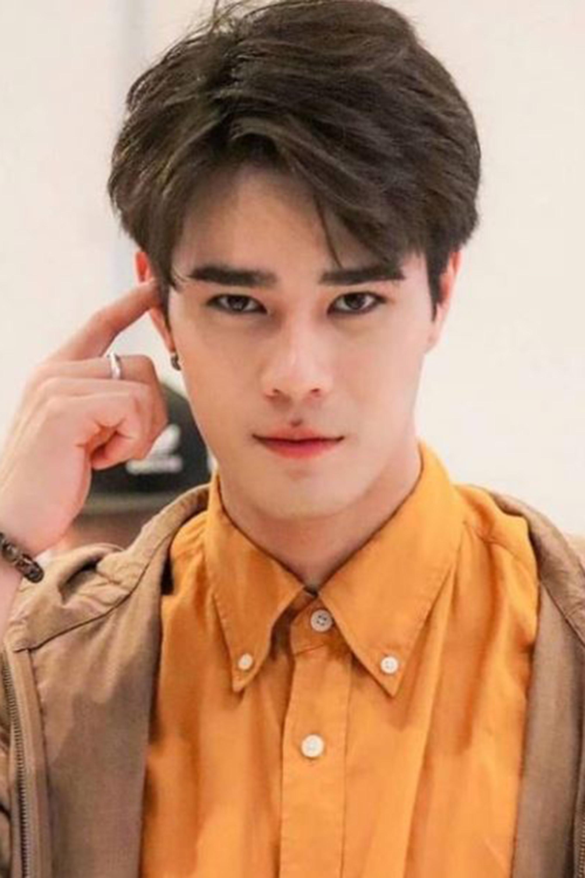 Krittakan Prasitpanit backdrop