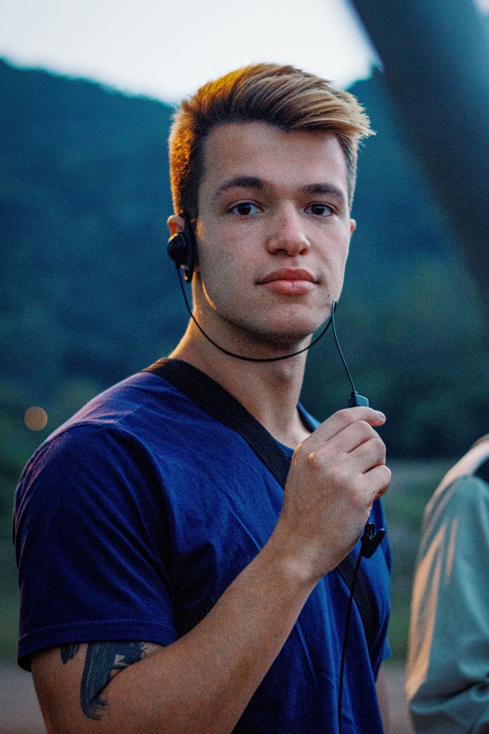 João Pires backdrop