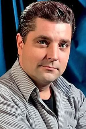 Dmitri Bystrevsky backdrop