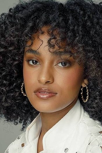 Lívia Silva backdrop