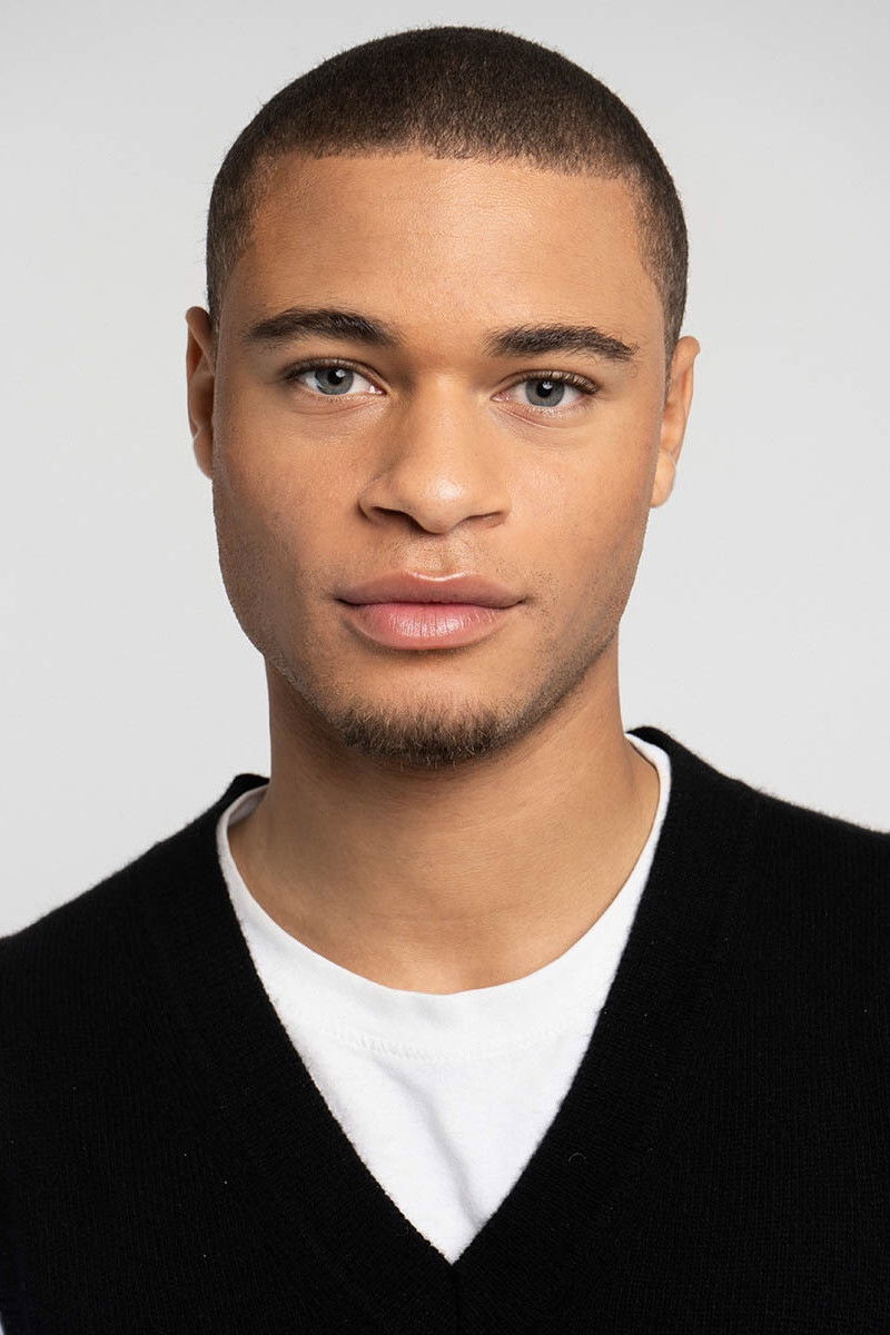 Evandro Gomes backdrop