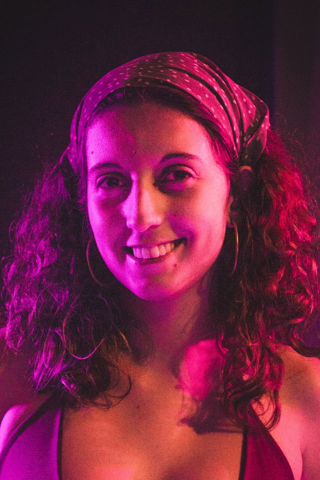 Alexandra Azambuja backdrop