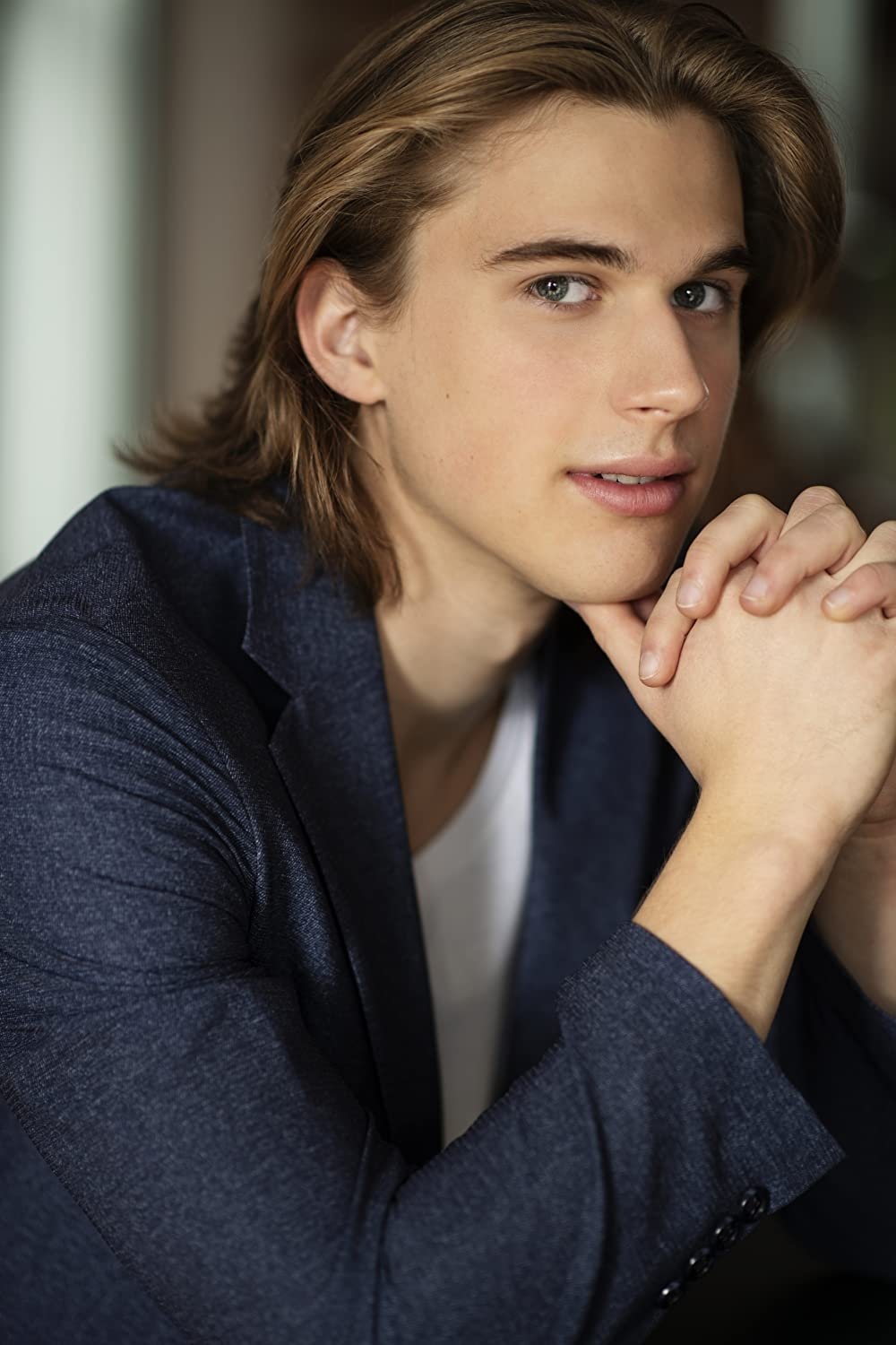 Alec Ludacka backdrop