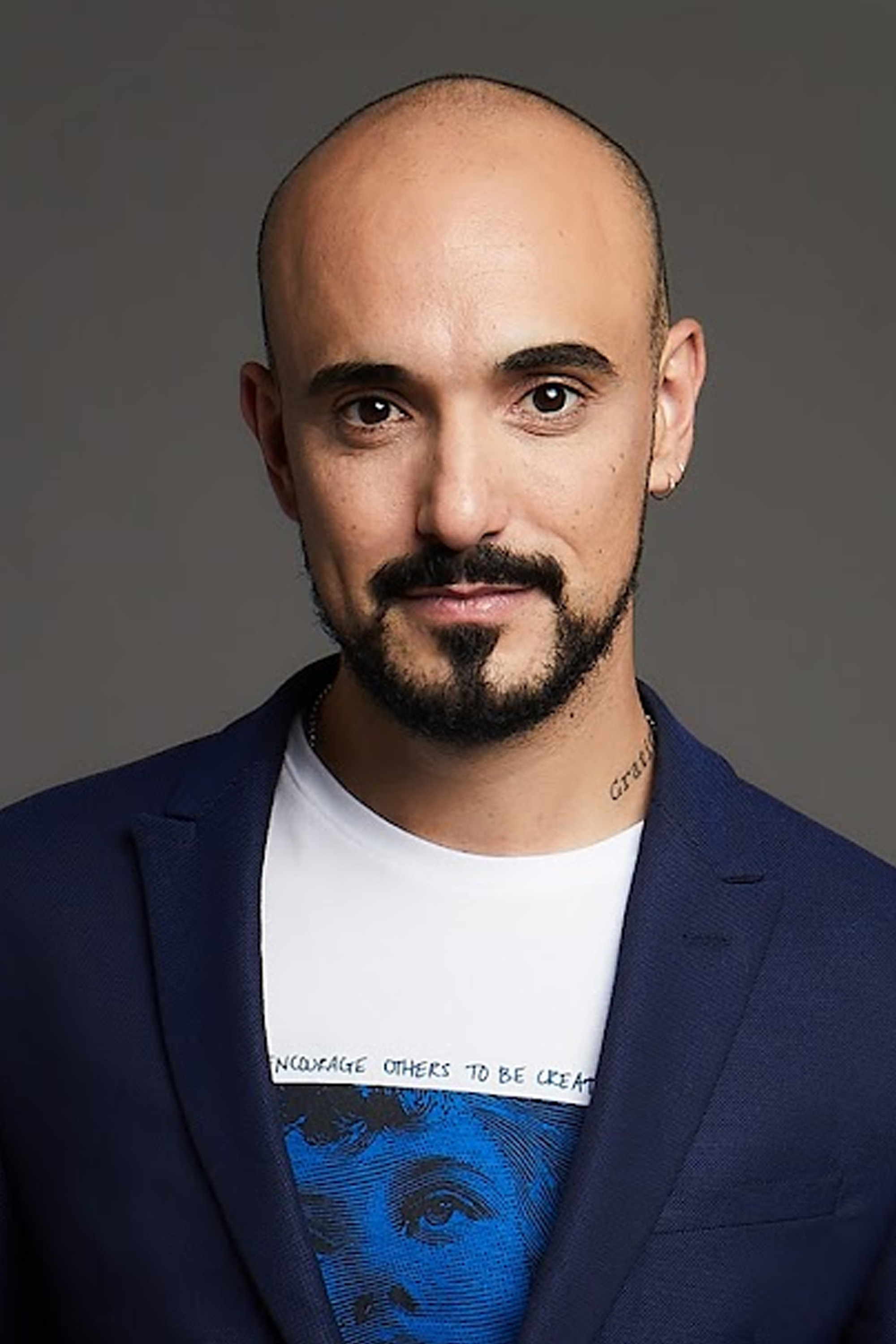 Abel Pintos backdrop