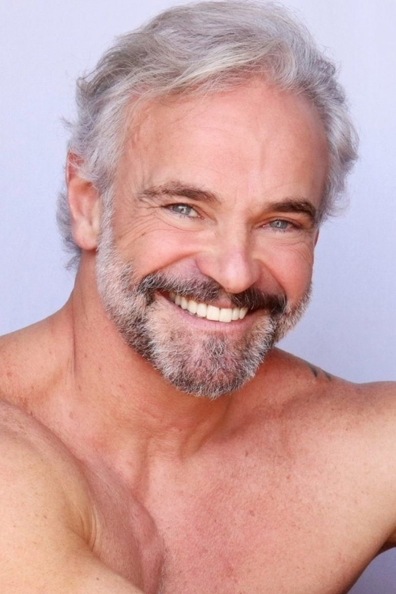 Mateus Carrieri backdrop