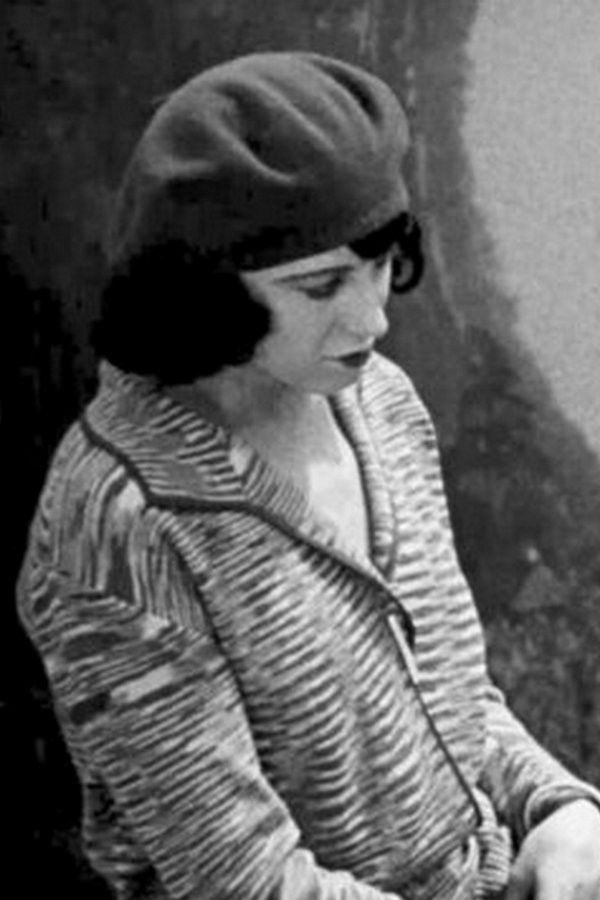 Anna Gorilowa backdrop