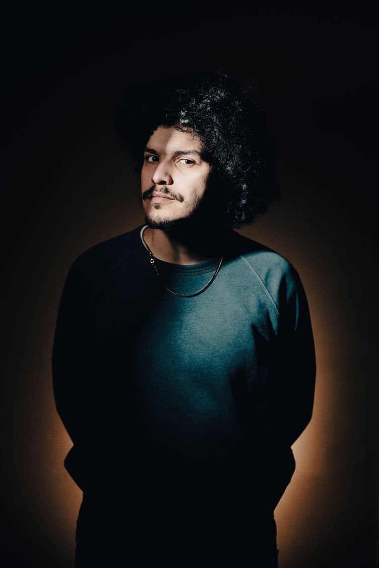 Hakim Chatar backdrop