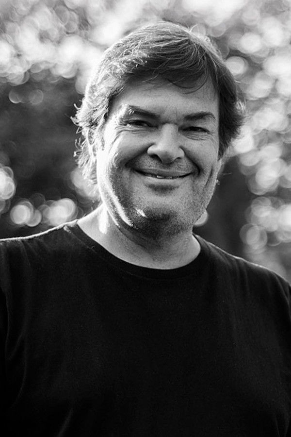 Daniel Rodríguez Risco backdrop