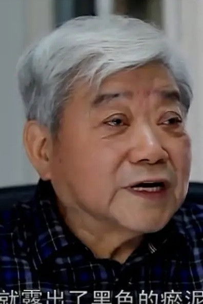 Wang Mengyuan backdrop