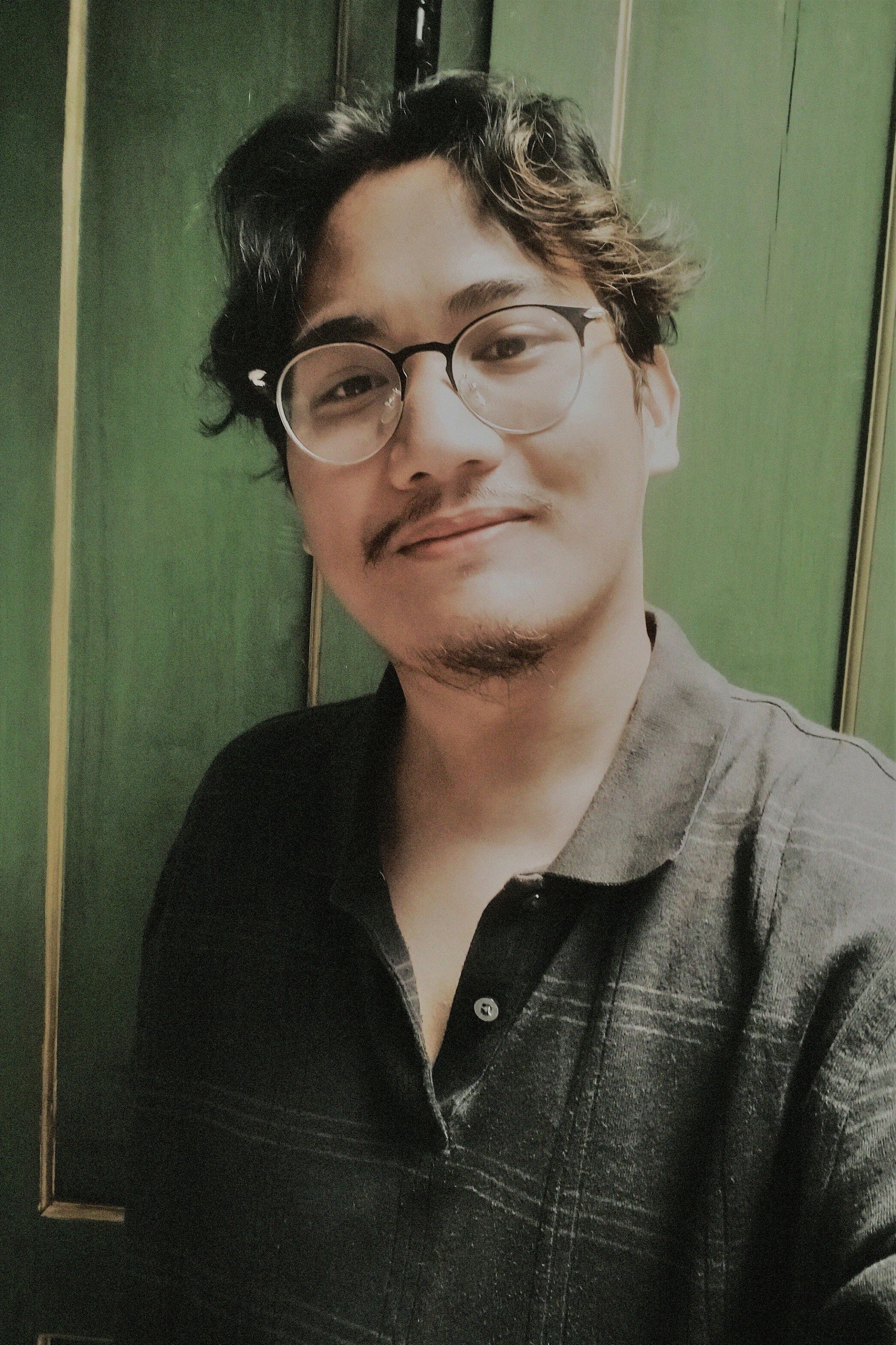 Kholif Mundzira backdrop