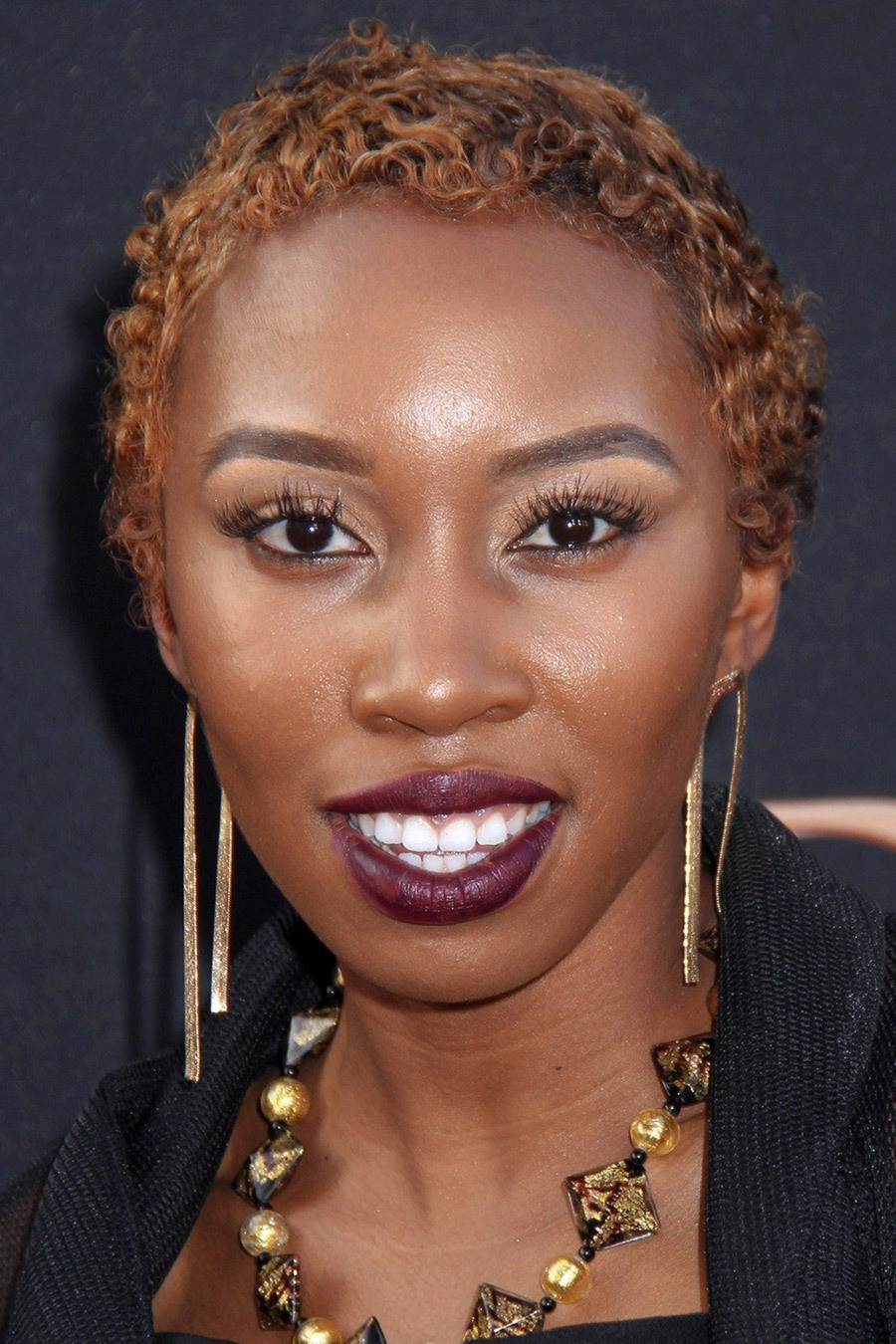 Carrie Bernans backdrop