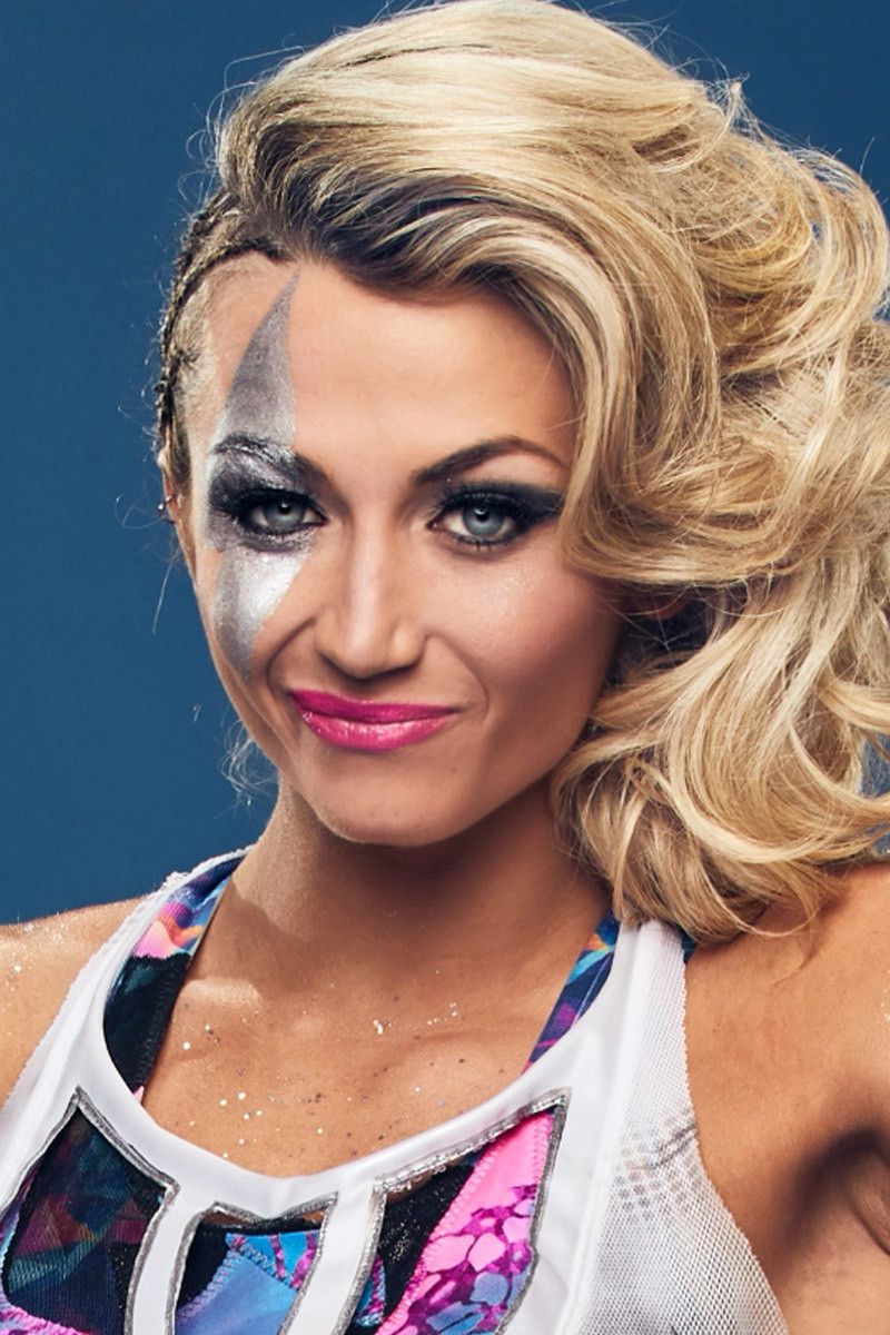 Julian Daigre backdrop