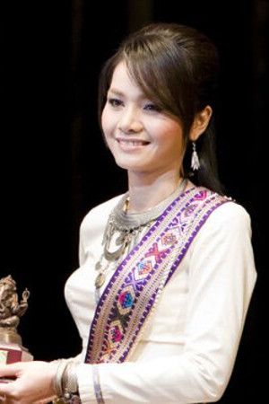 Chonlada Thongchulklang backdrop