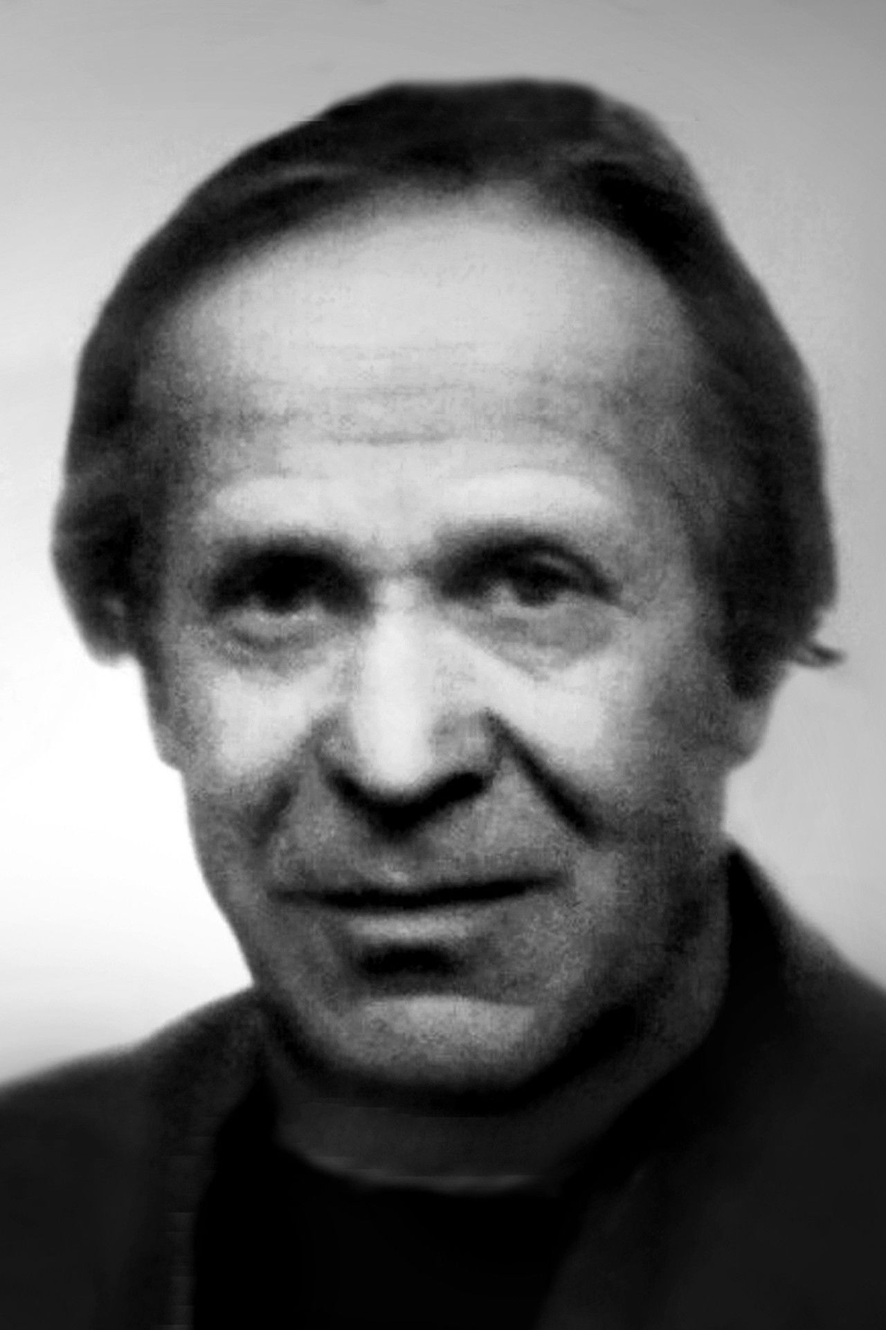 Mohamed Ifticene backdrop