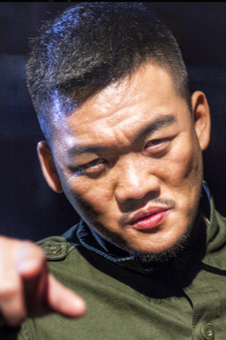 Chen Xingyu backdrop