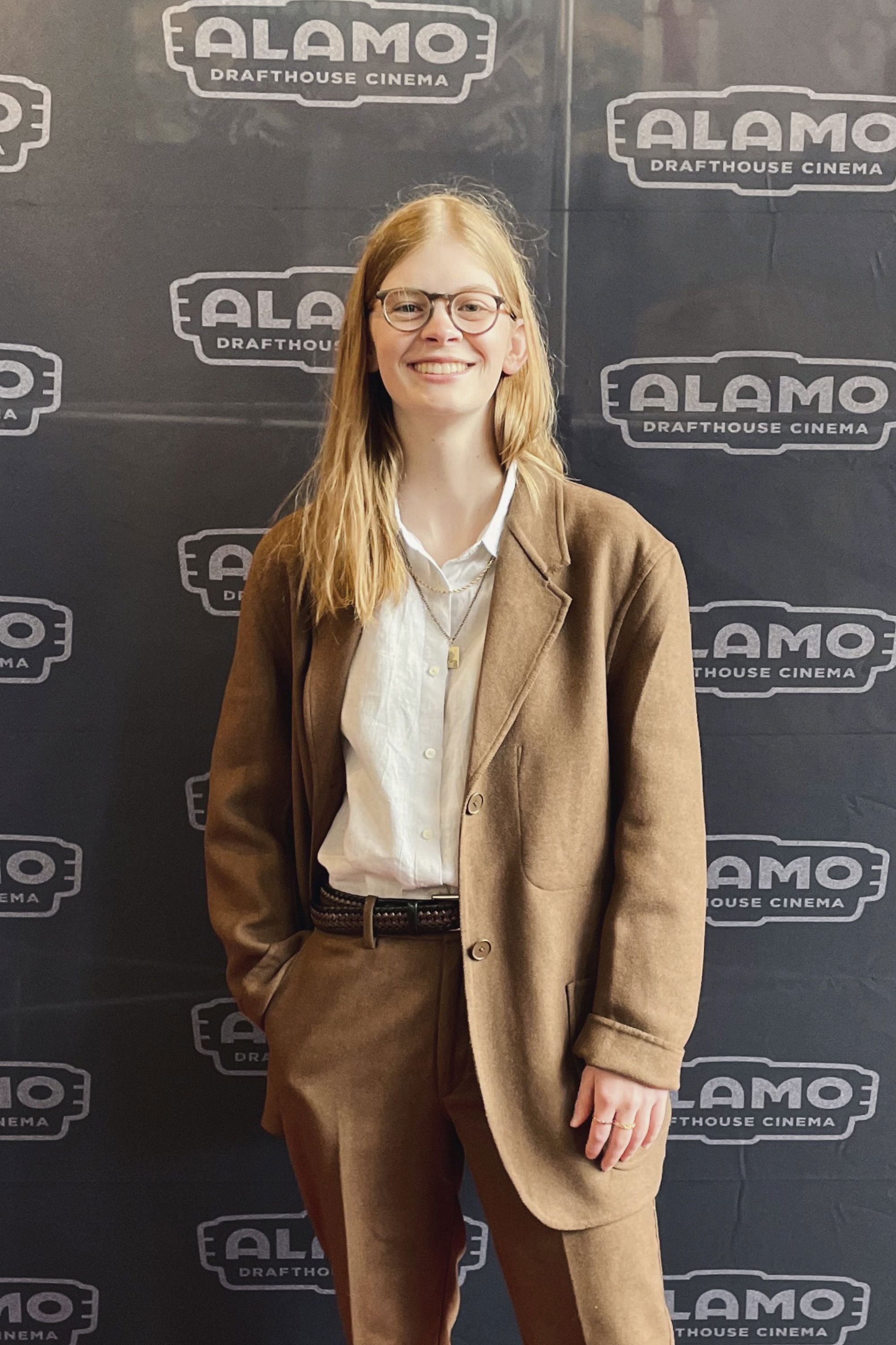 Kayla Phaneuf backdrop