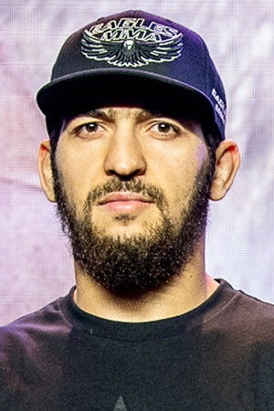 Raimond Magomedaliev backdrop