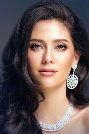 Maria Poonlertlarp backdrop