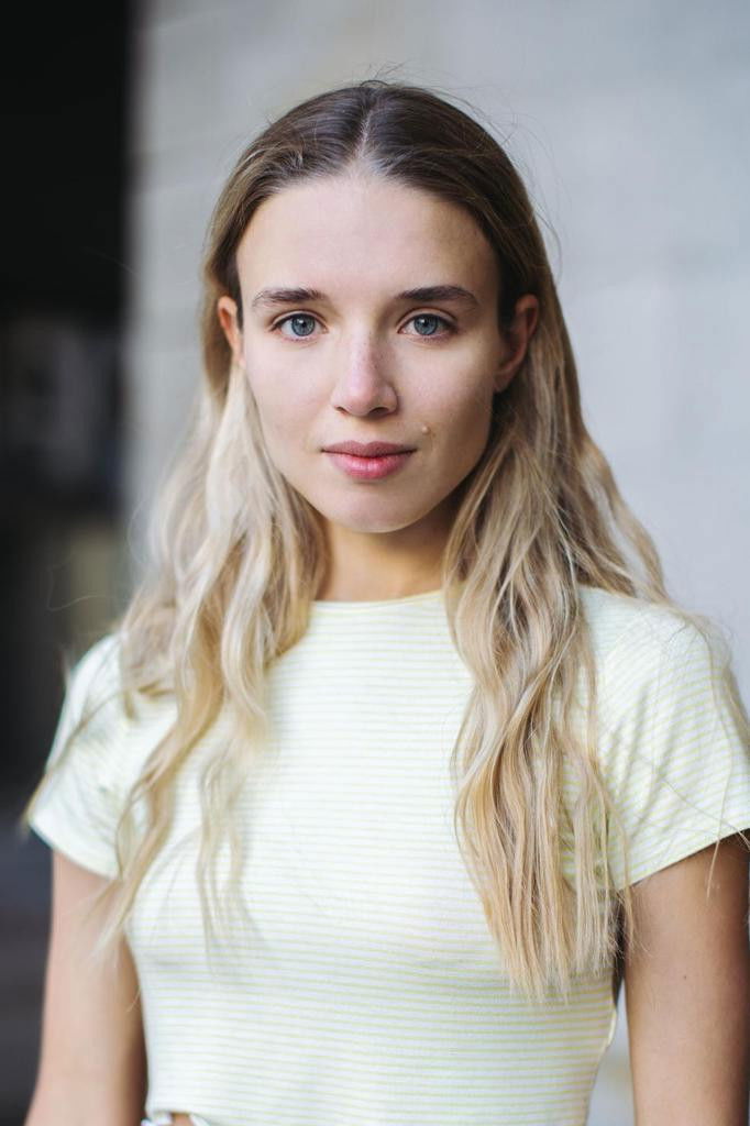 Elizaveta Shchekina backdrop