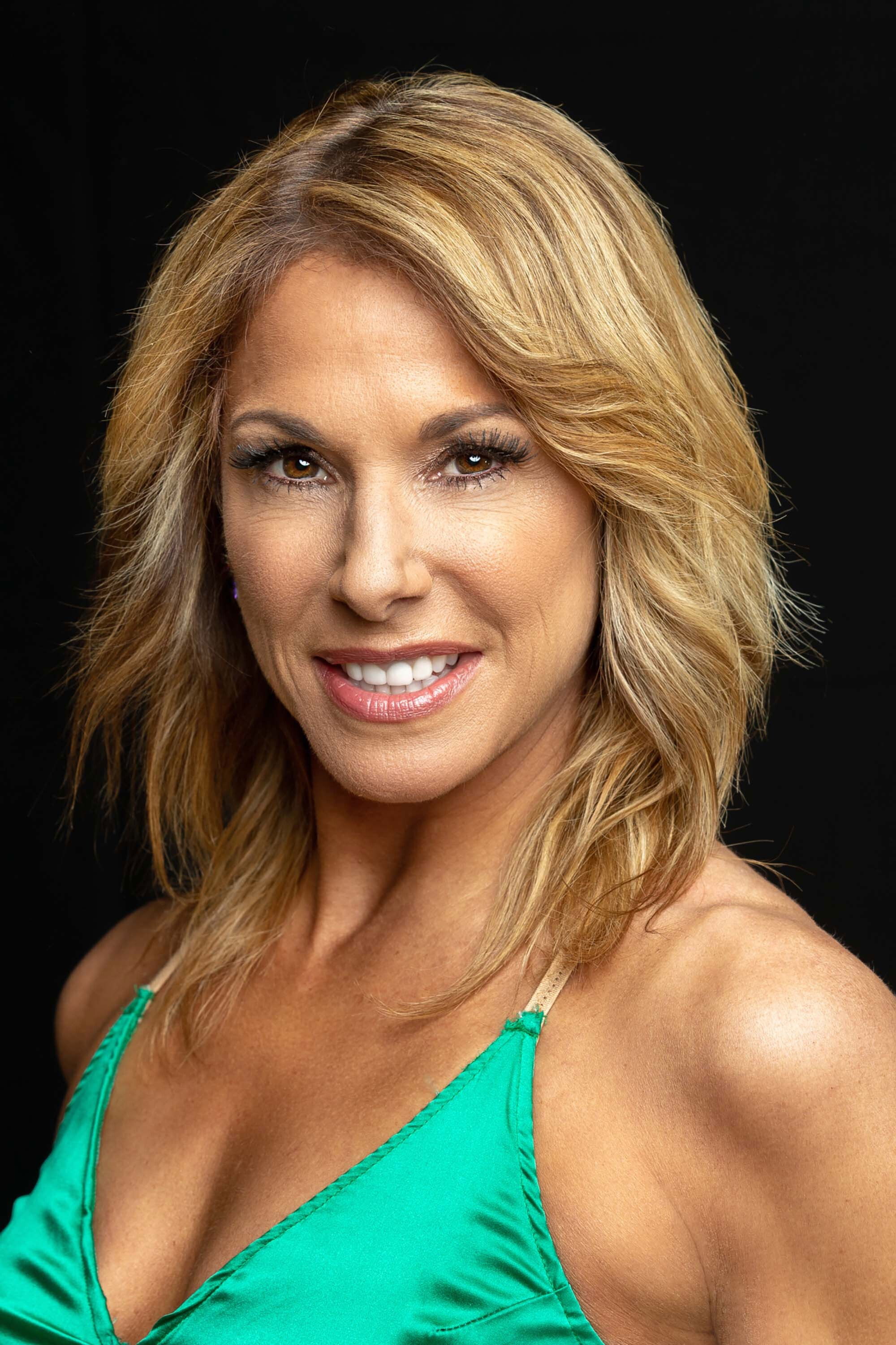 Stephanie Falciano backdrop