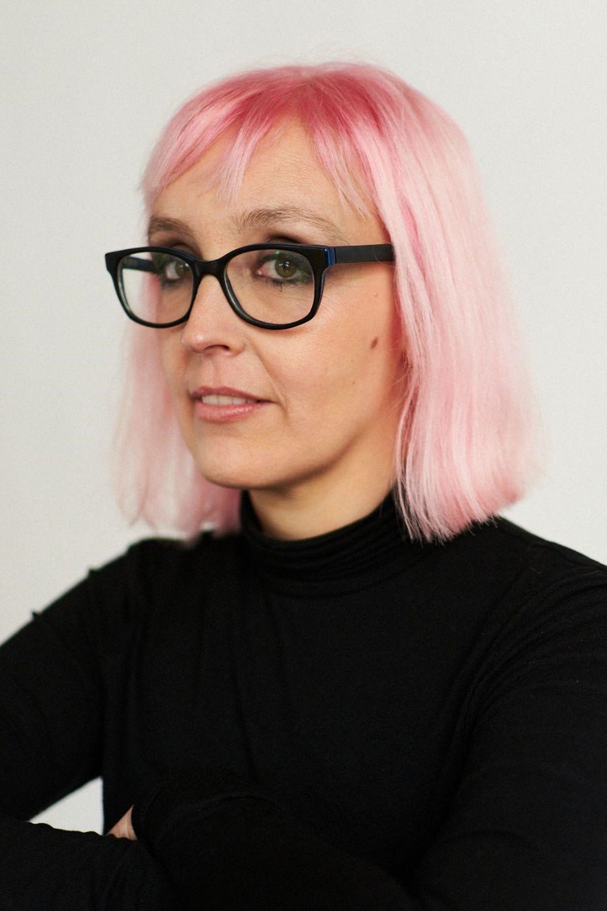 Laura Mara Tablón backdrop