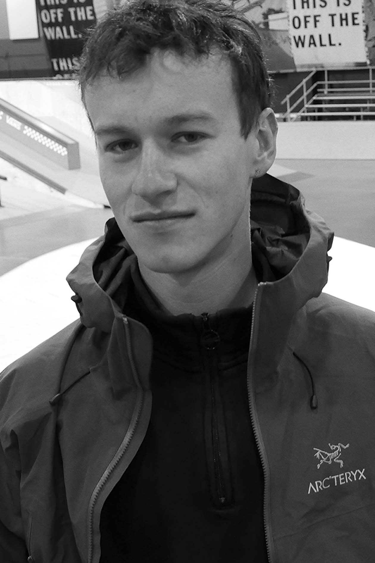 Ben Blundell backdrop