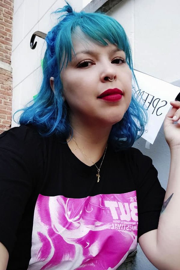 Helen Quintans backdrop