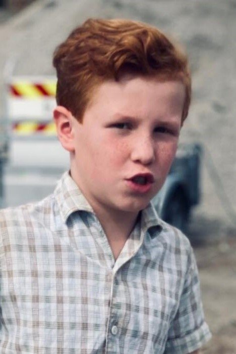 Léonard Signoret backdrop