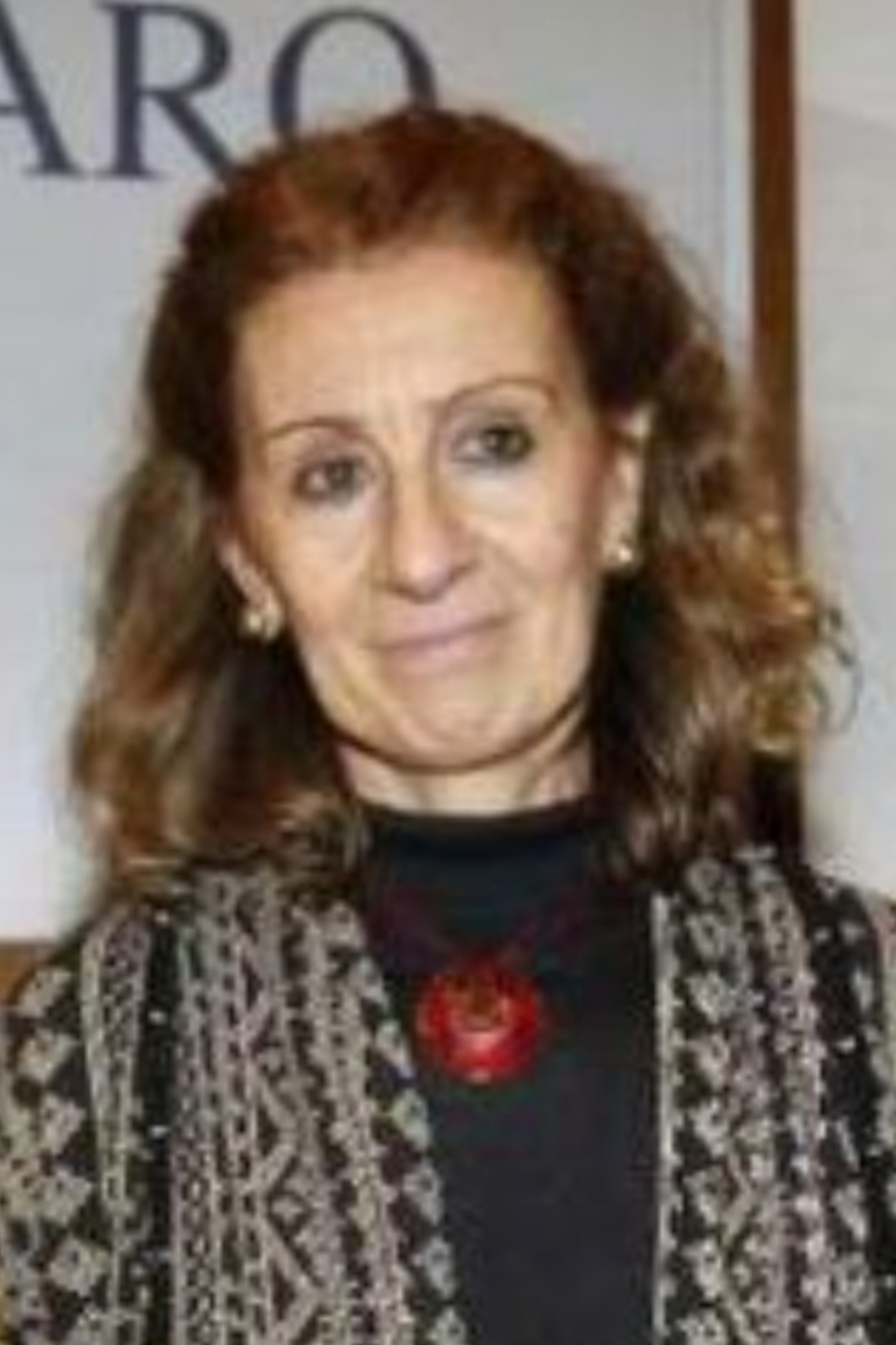 María de las Mercedes Bangueses backdrop