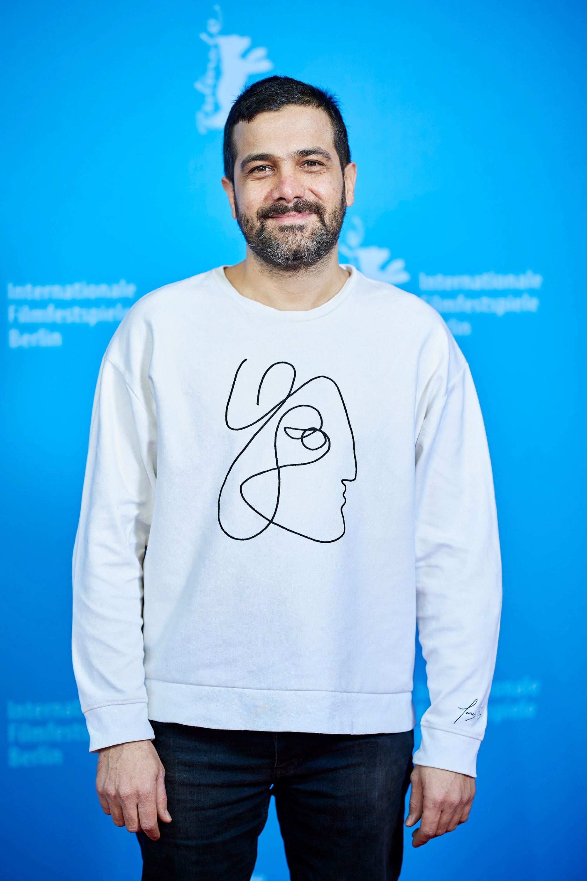 Hadi Babaeifar backdrop