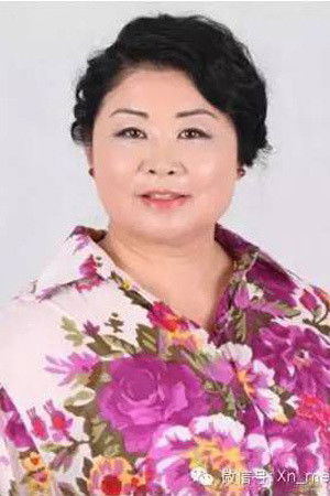 Yuxiang Feng backdrop